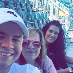 Meet your Posher, Hunter